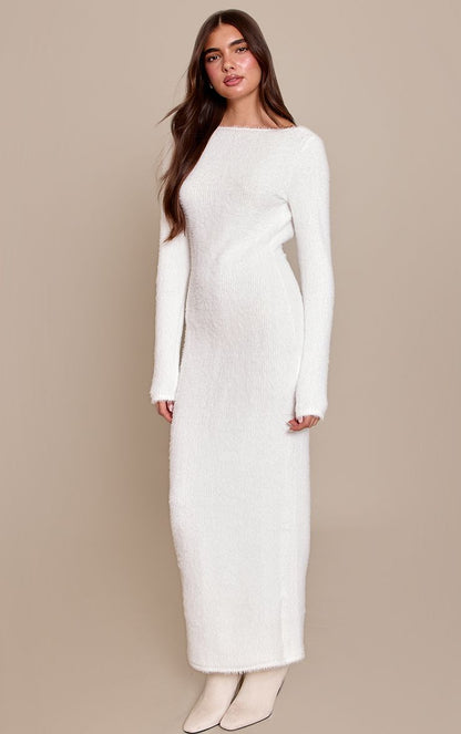 https://mediahub.prettylittlething.com/cnp3048_cream_xl_2