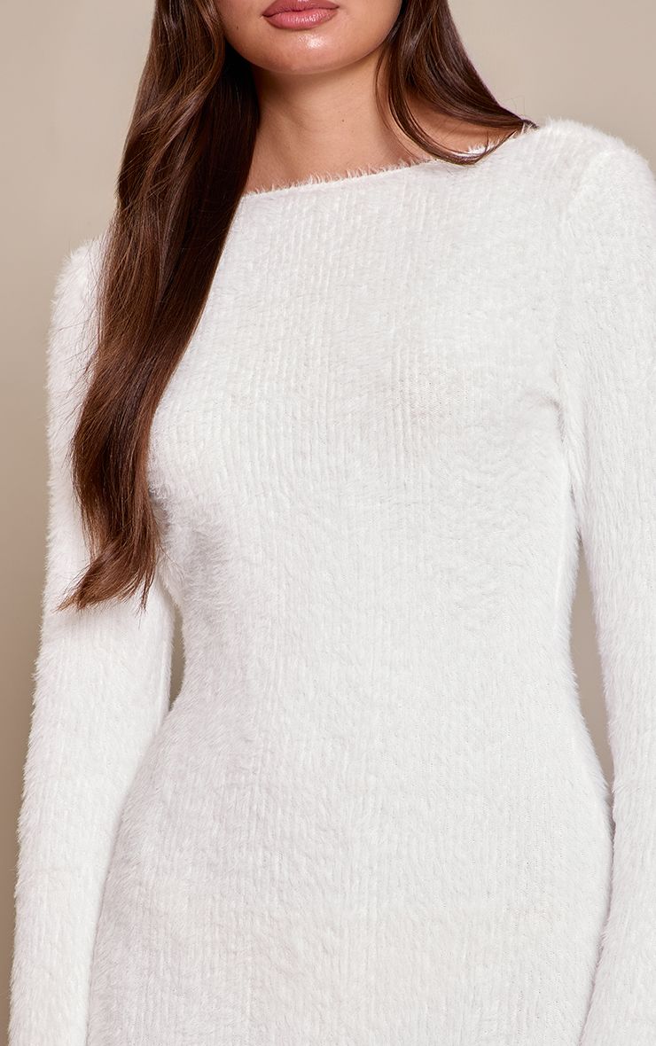https://mediahub.prettylittlething.com/cnp3048_cream_xl_3