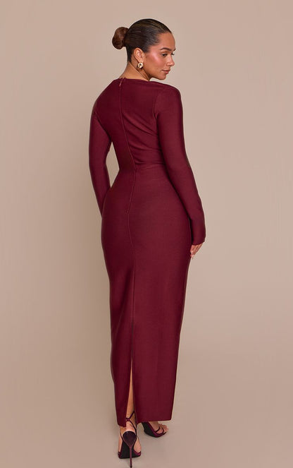 https://mediahub.prettylittlething.com/cnp3111_wine_xl_1