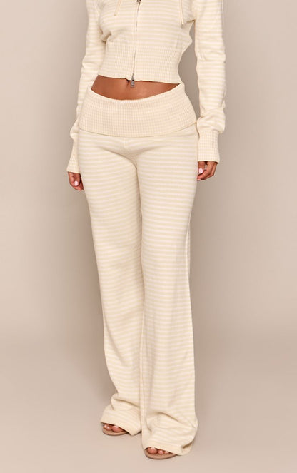 https://mediahub.prettylittlething.com/cnp3226_butter%20yellow_xl_1
