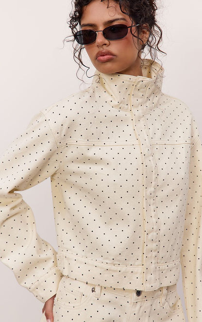 https://mediahub.prettylittlething.com/cnp3353_Cream_xl_1