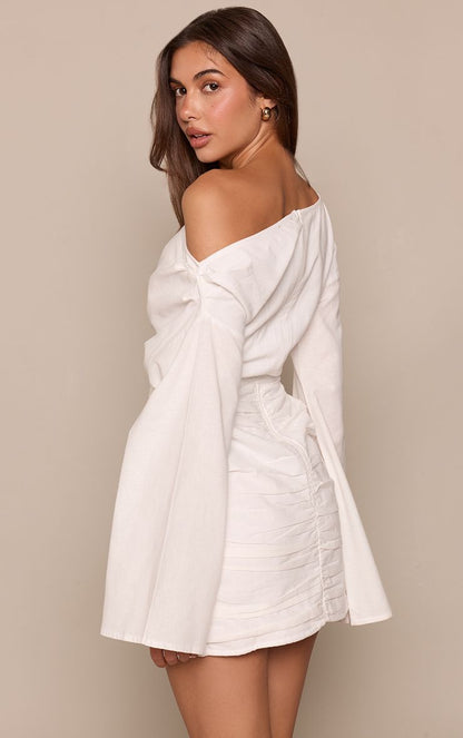 https://mediahub.prettylittlething.com/cnp3392_white_xl_1