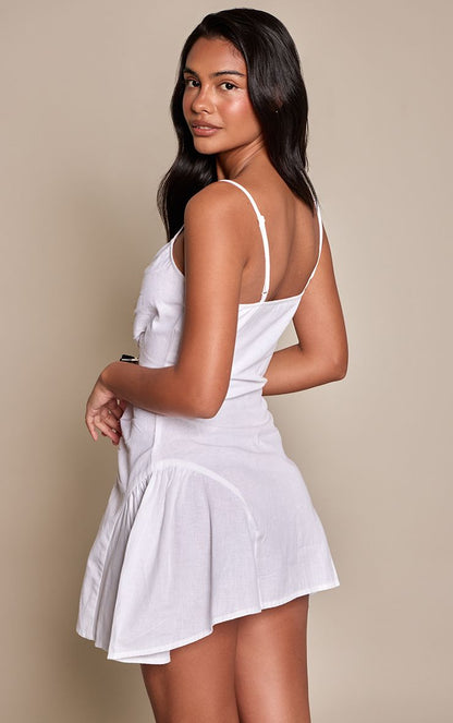 https://mediahub.prettylittlething.com/cnp3410_white_xl_1