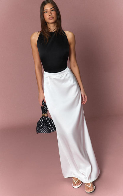 https://mediahub.prettylittlething.com/cnp3547_black_xl_2
