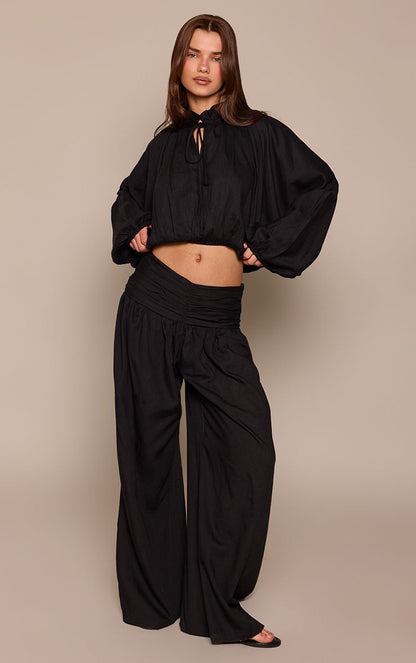 https://mediahub.prettylittlething.com/cnp3597_black_xl_2