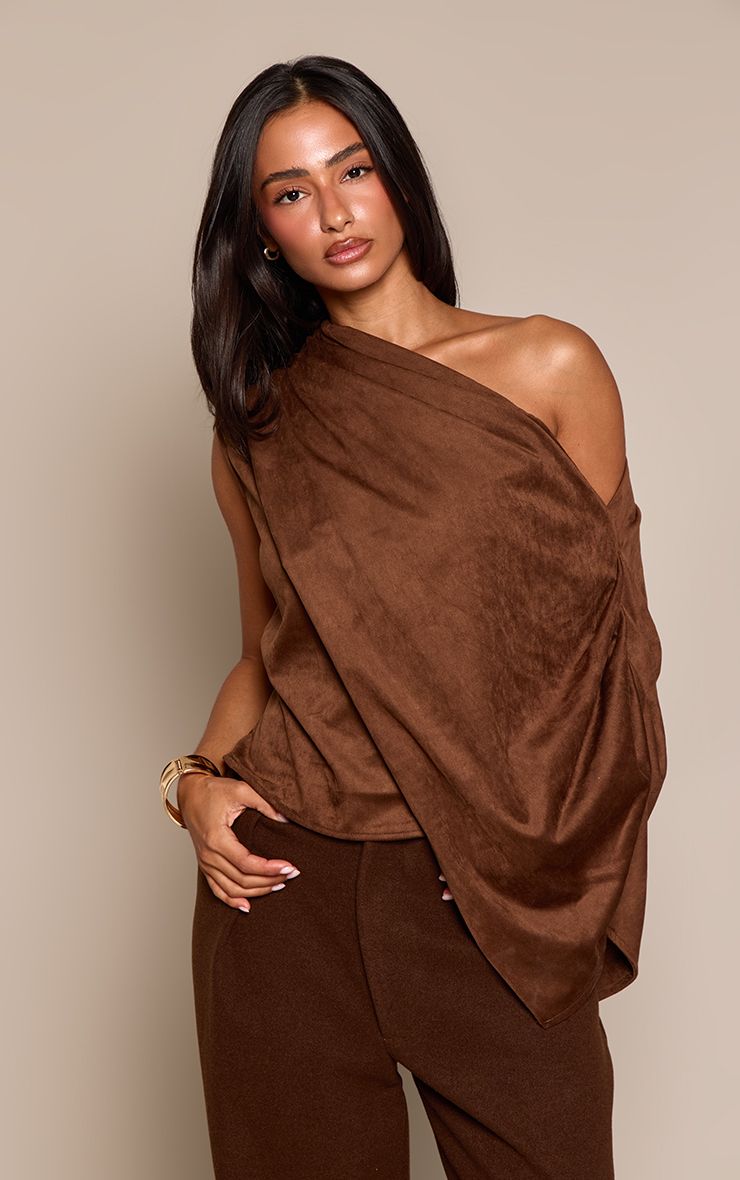 https://mediahub.prettylittlething.com/cnp3757_chocolate_xl
