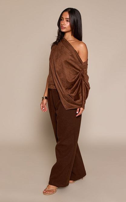 https://mediahub.prettylittlething.com/cnp3757_chocolate_xl_2
