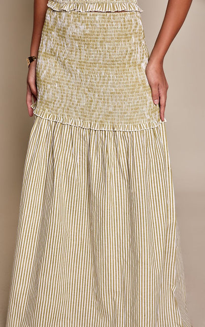 https://mediahub.prettylittlething.com/cnp3922_sage_xl_3