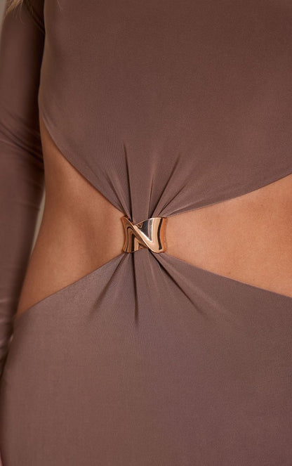 https://mediahub.prettylittlething.com/cnp3968_taupe_xl_3