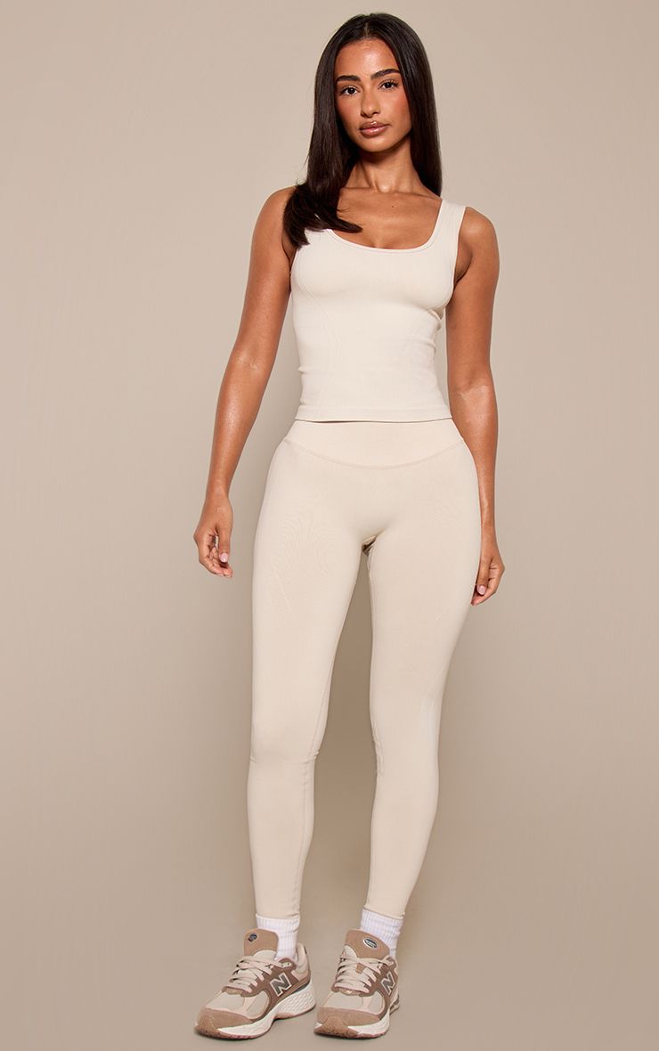 https://mediahub.prettylittlething.com/cnp3977_oatmeal_xl_2