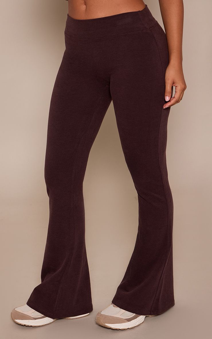 https://mediahub.prettylittlething.com/cnp3984_chocolate_xl_3