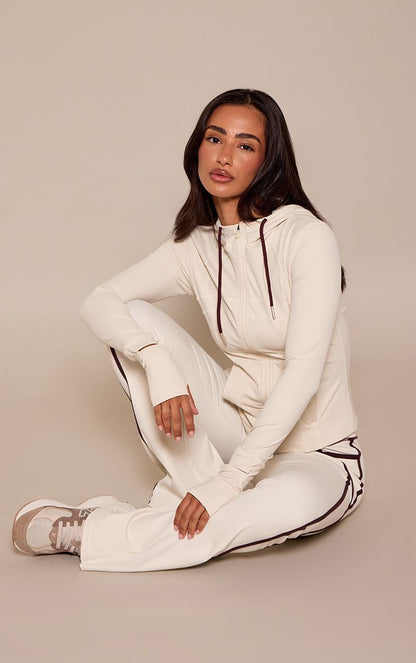 https://mediahub.prettylittlething.com/cnp3992_oatmeal_xl