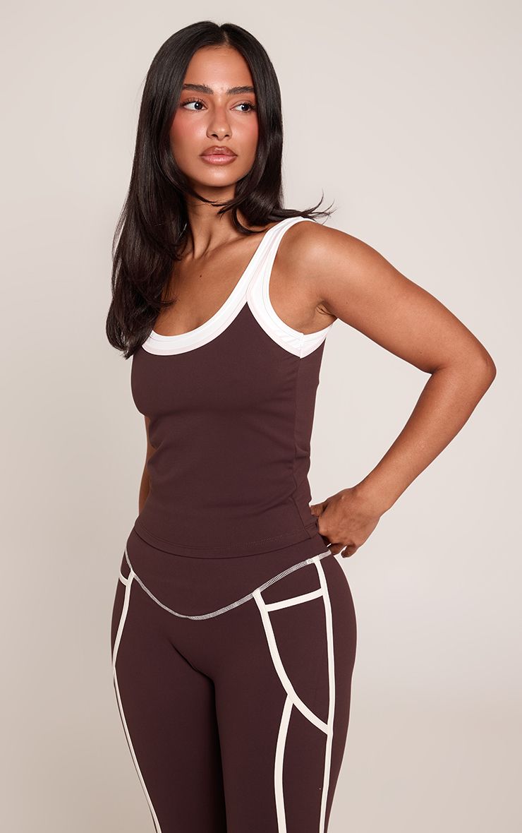 https://mediahub.prettylittlething.com/cnp3995_chocolate_xl