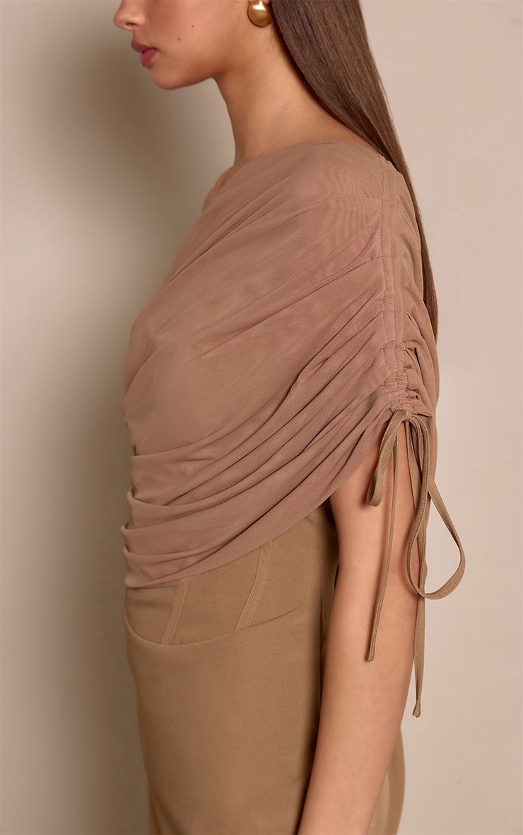 https://mediahub.prettylittlething.com/cnp4105_taupe_xl_3