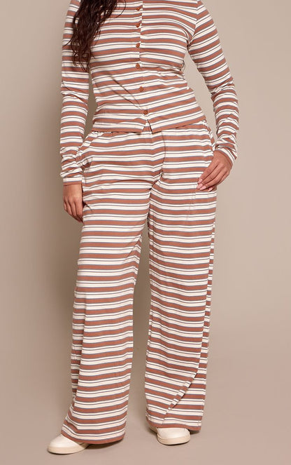 https://mediahub.prettylittlething.com/cnp4157_chocolate_xl_1