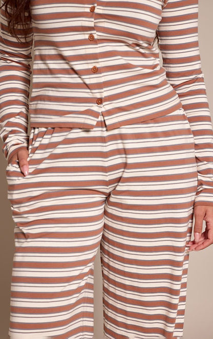 https://mediahub.prettylittlething.com/cnp4157_chocolate_xl_3