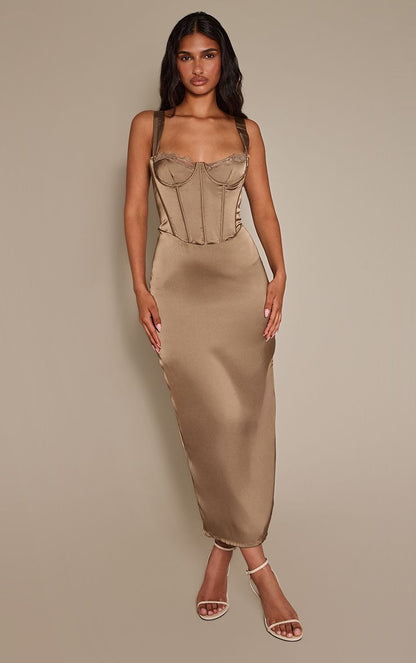 https://mediahub.prettylittlething.com/cnp4519_taupe_xl_2