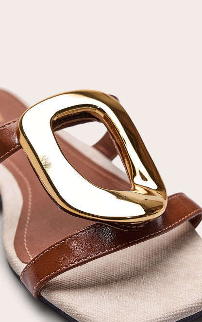 https://mediahub.prettylittlething.com/cnp4526_tan_xl_4