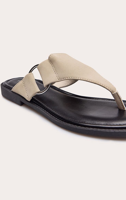 https://mediahub.prettylittlething.com/cnp4530_sand_xl_4