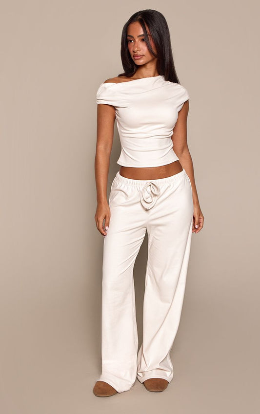 https://mediahub.prettylittlething.com/cnp4675_beige_xl