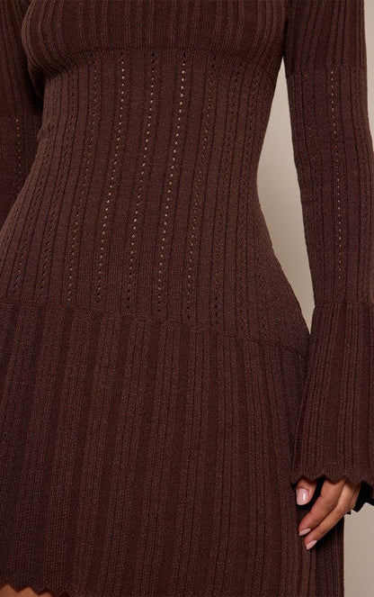 https://mediahub.prettylittlething.com/cnp4682_chocolate_xl_3