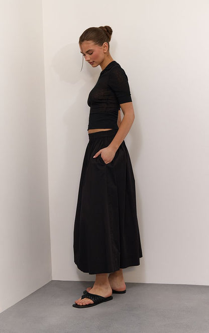 https://mediahub.prettylittlething.com/cnp4775_Black_xl_1