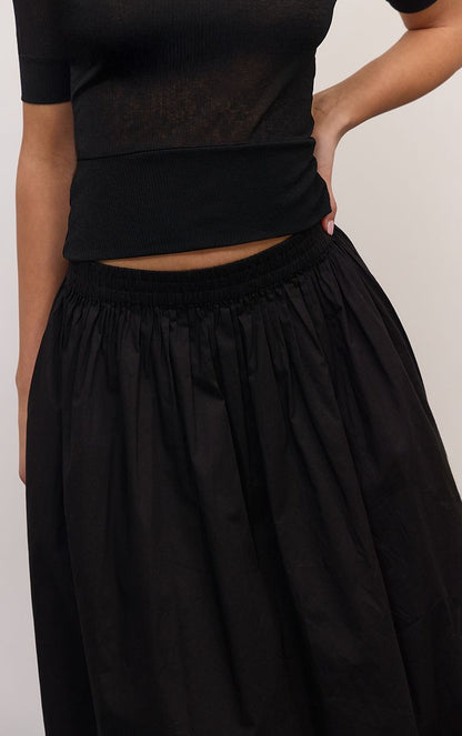 https://mediahub.prettylittlething.com/cnp4775_Black_xl_3