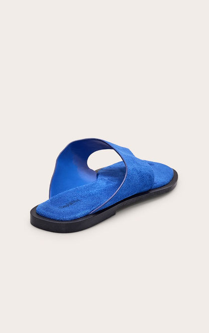 https://mediahub.prettylittlething.com/cnp4822_cobalt_xl_3