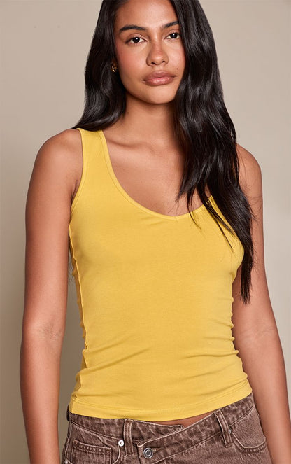 https://mediahub.prettylittlething.com/cnp4962_Green_xl_3