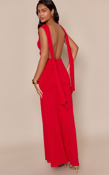 https://mediahub.prettylittlething.com/cnp4974_red_xl_1