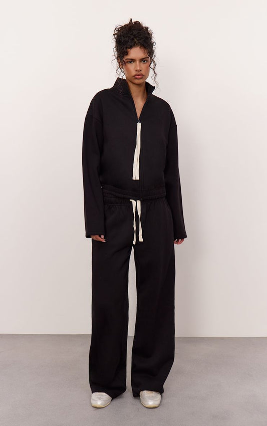 https://mediahub.prettylittlething.com/cnp4993_black_xl