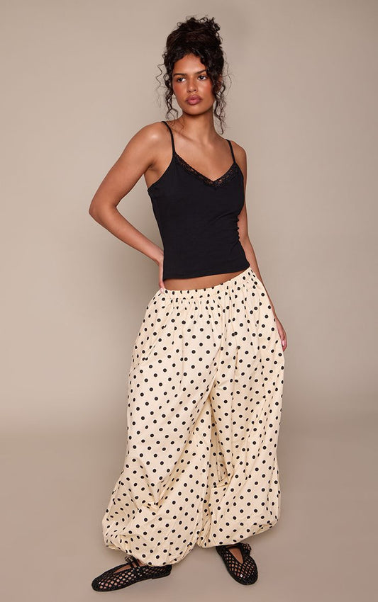 https://mediahub.prettylittlething.com/cnp5000_butter%20cream_xl