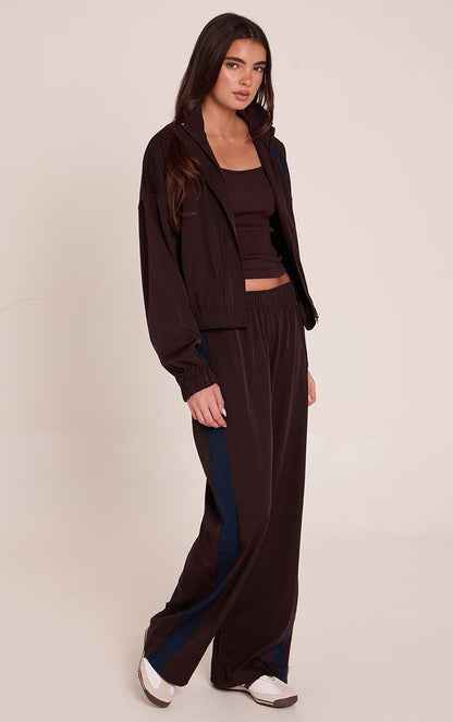 https://mediahub.prettylittlething.com/cnp5028_chocolate_xl_2