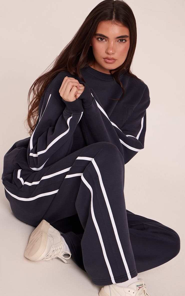 https://mediahub.prettylittlething.com/cnp5032_navy_xl