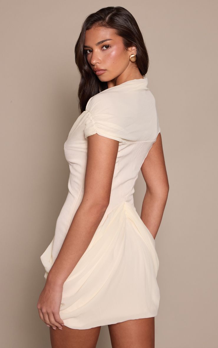 https://mediahub.prettylittlething.com/cnp5041_cream_xl_1