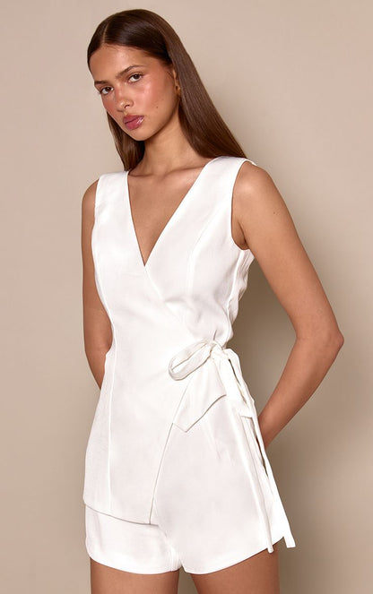 https://mediahub.prettylittlething.com/cnp5052_white_xl