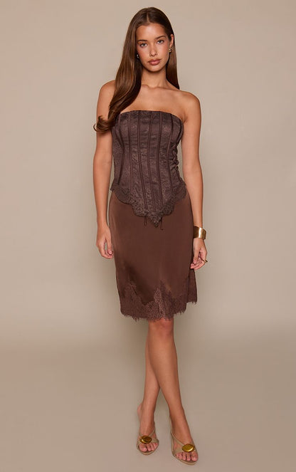https://mediahub.prettylittlething.com/cnp5311_chocolate_xl