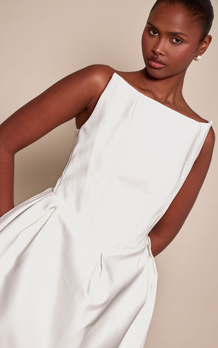 https://mediahub.prettylittlething.com/cnp5387_white_xl_3