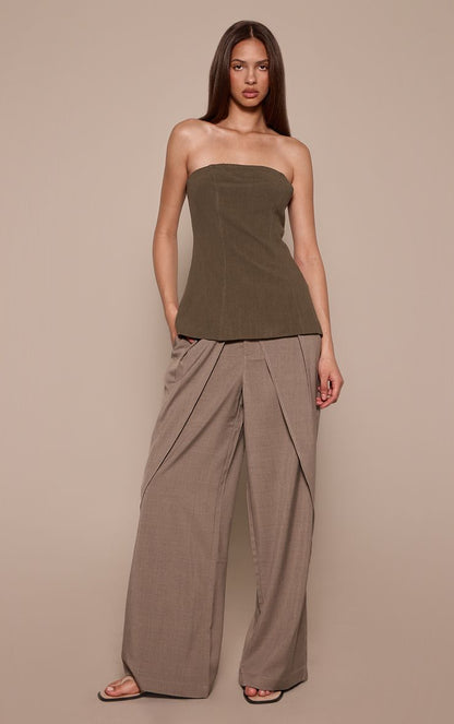 https://mediahub.prettylittlething.com/cnp5456_khaki_xl_2