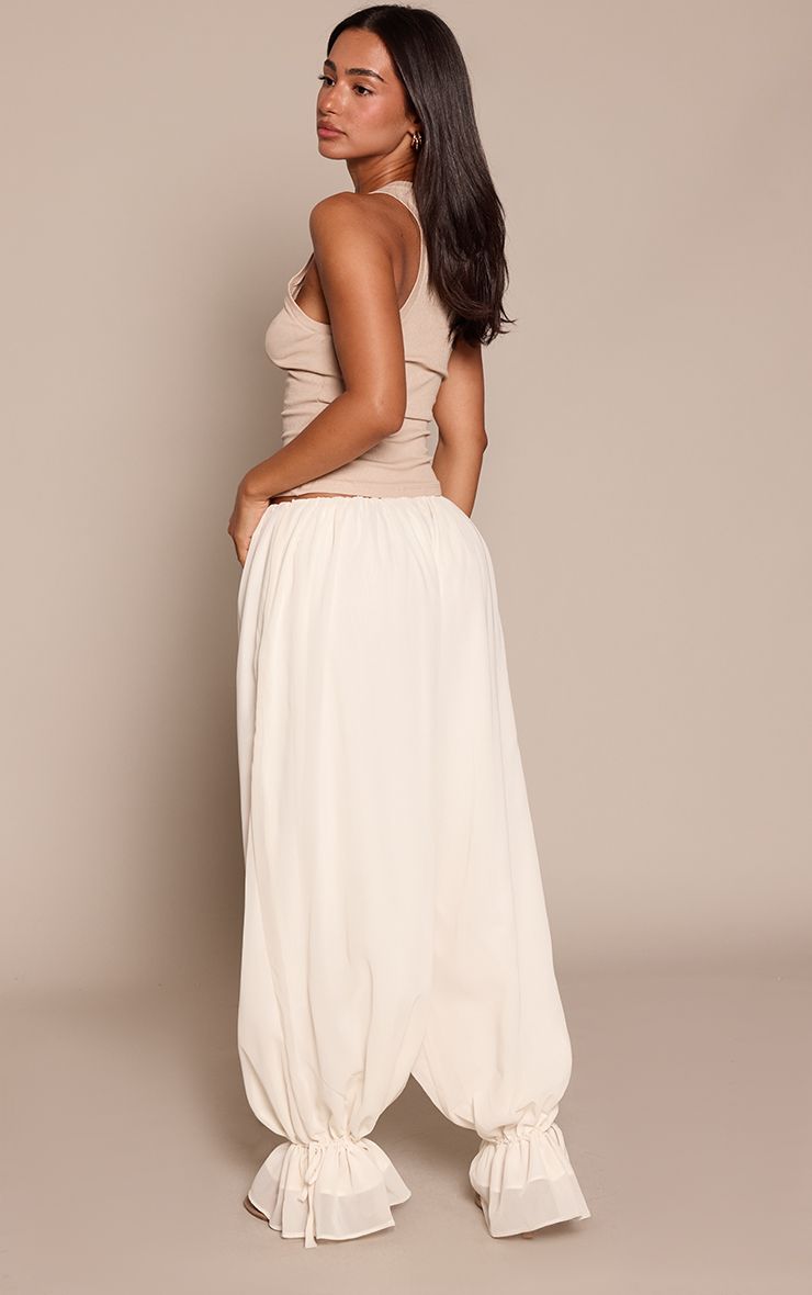 https://mediahub.prettylittlething.com/cnp5624_cream_xl_2
