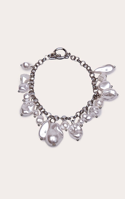 https://mediahub.prettylittlething.com/cnp5757_silver_xl_1