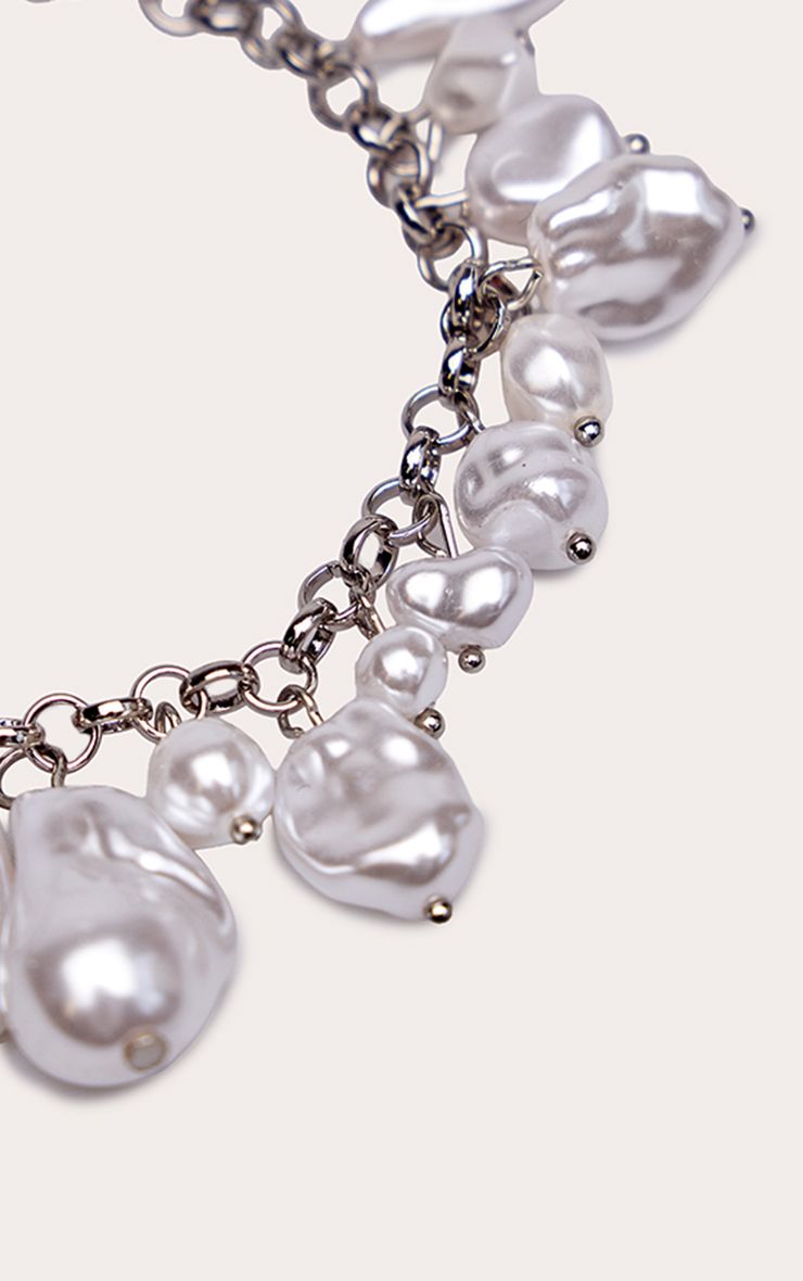 https://mediahub.prettylittlething.com/cnp5757_silver_xl_2