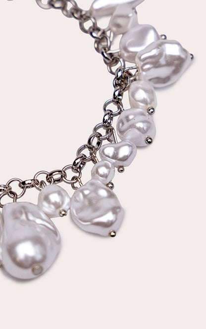 https://mediahub.prettylittlething.com/cnp5757_silver_xl_2