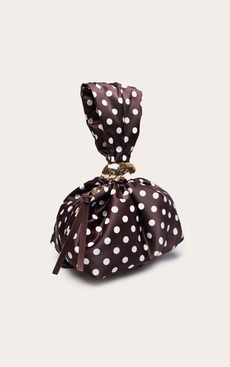 https://mediahub.prettylittlething.com/cnp5765_chocolate_xl_2