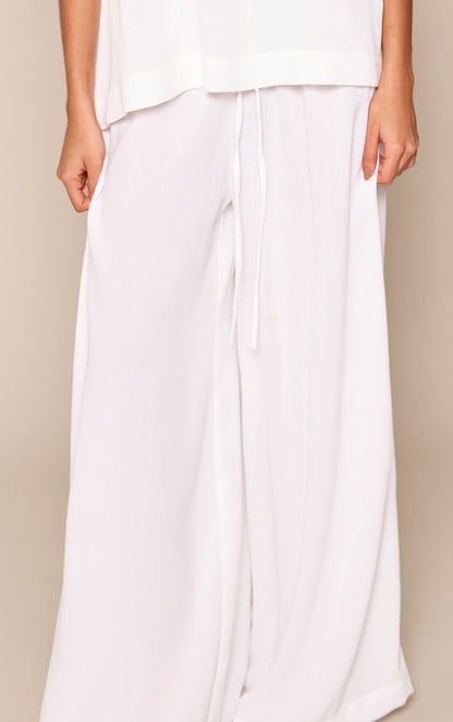 https://mediahub.prettylittlething.com/cnp5898_white_xl_3
