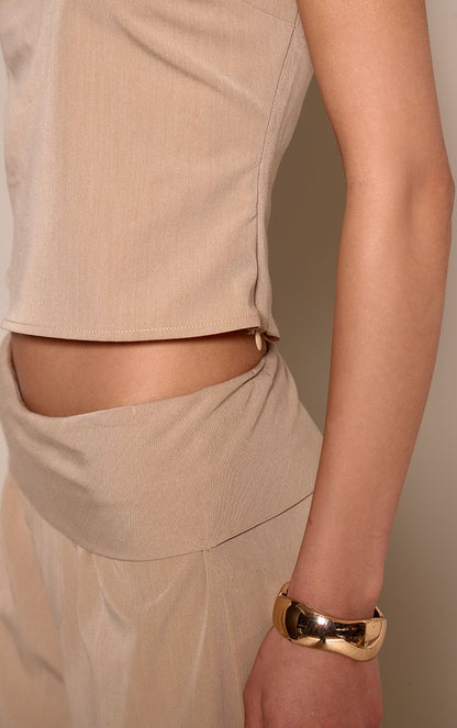 https://mediahub.prettylittlething.com/cnp6050_taupe_xl_3