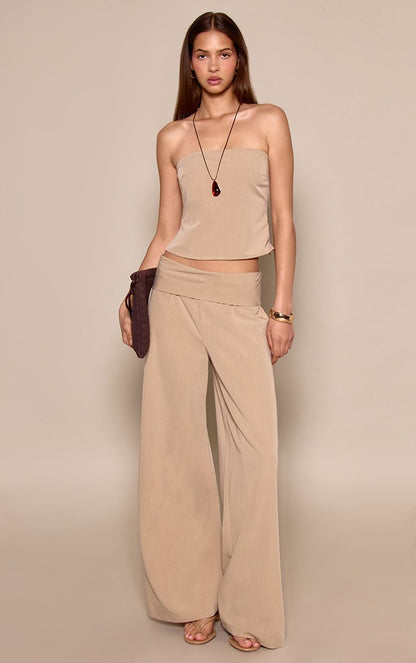 https://mediahub.prettylittlething.com/cnp6051_taupe_xl
