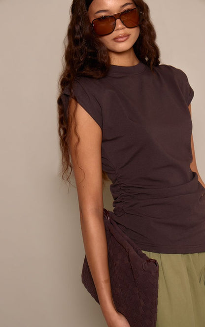 https://mediahub.prettylittlething.com/cnp6139_chocolate_xl_3