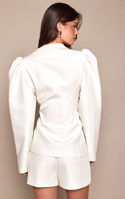 https://mediahub.prettylittlething.com/cnp6380_cream_xl_1