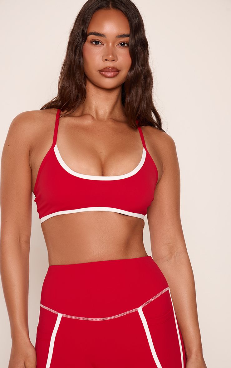 https://mediahub.prettylittlething.com/cnp6401_red_xl